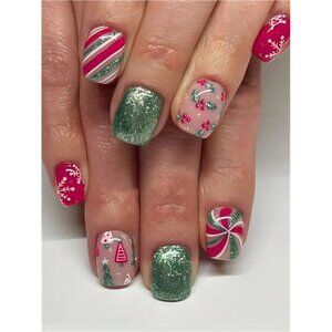 24-Piece Short Square Colorful Christmas Tree & Glitter Green Press On Nails